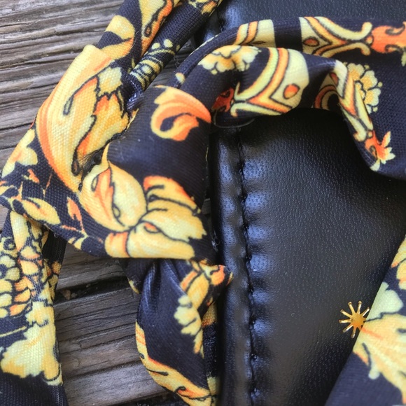 Black and yellow yoga sling flip flops NWOT - Picture 8 of 9